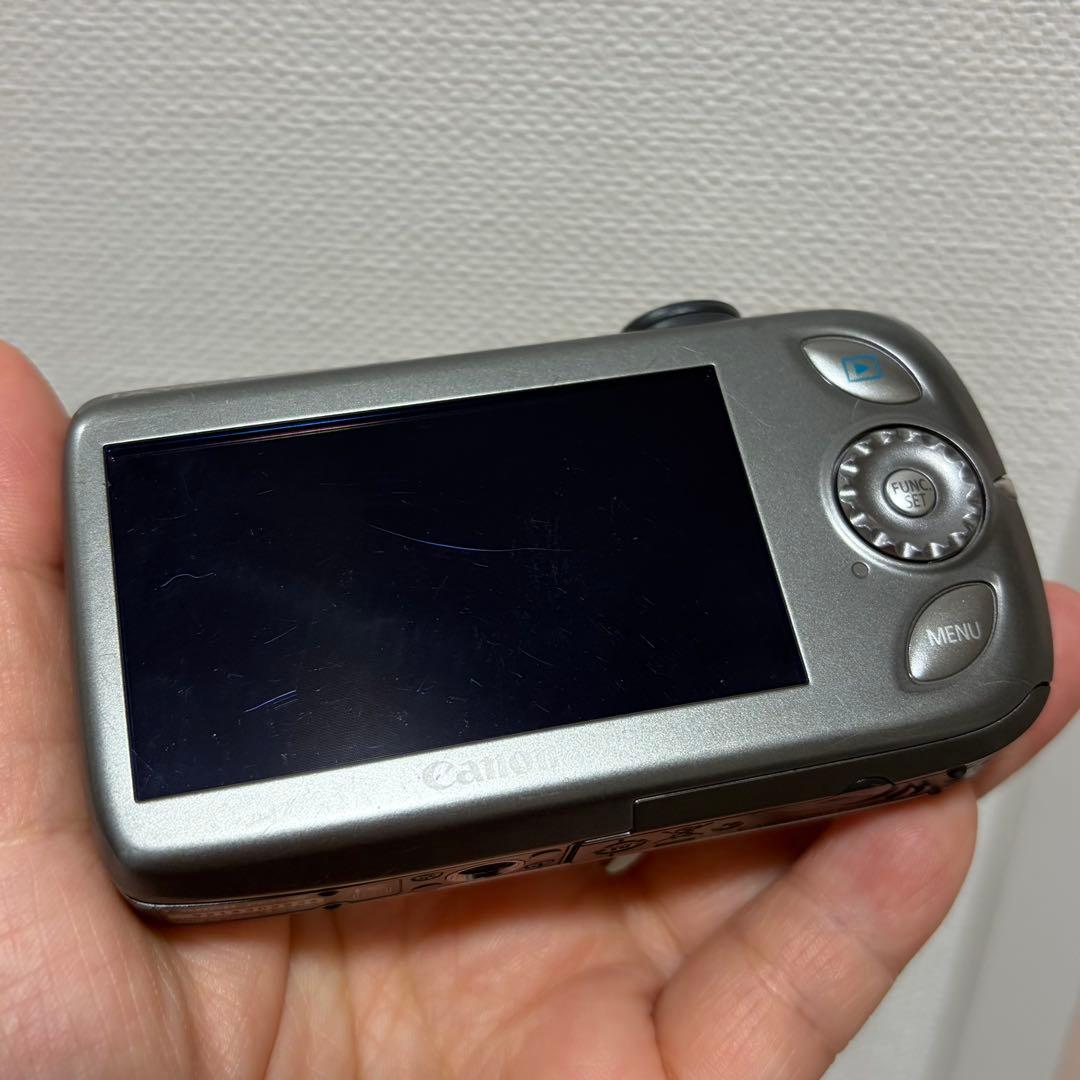 デジタルカメラ キャノン Canon IXY 510IS シルバー コンデジ美品