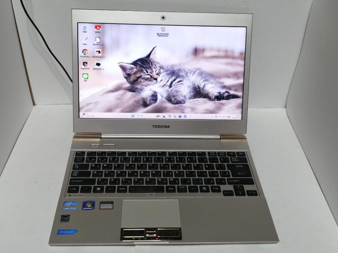 せWindows11東芝ノートパソコン爆速SSDメモリ8G office互換