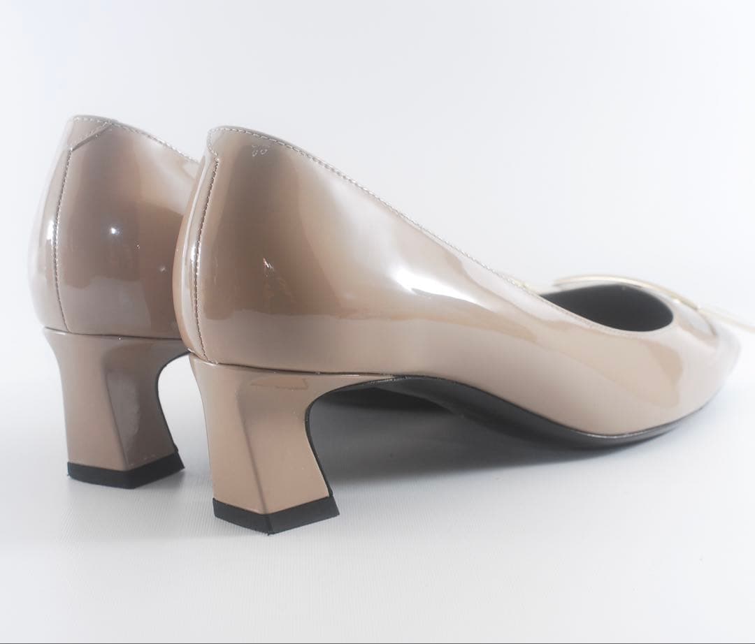 ＊＊めるる＊＊RogerVivier＊ロジェヴィヴィエ＊パンプス＊エナメル