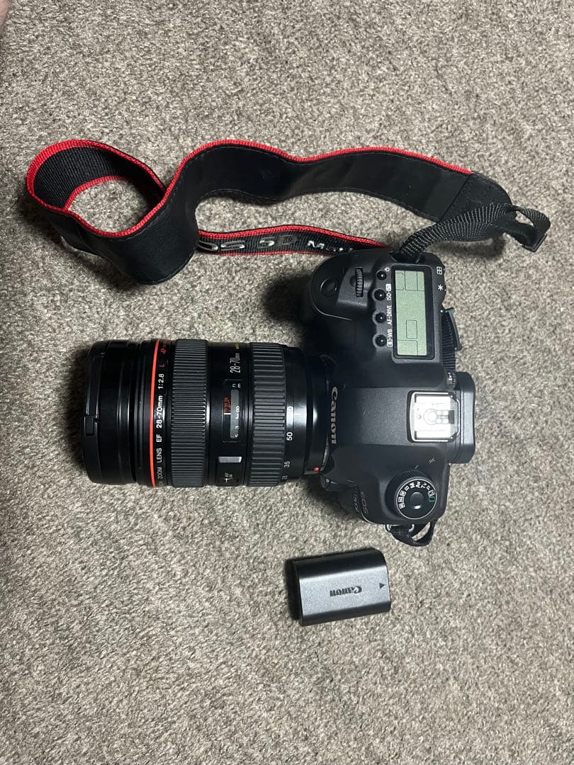 Canon EOS 5D Mark II + EF28-70mmレンズ