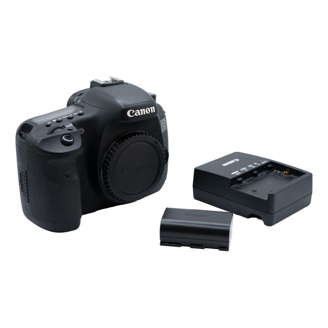 Canon EOS7D デジタル一眼レフカメラ・充電器・バッテリーグリップ付