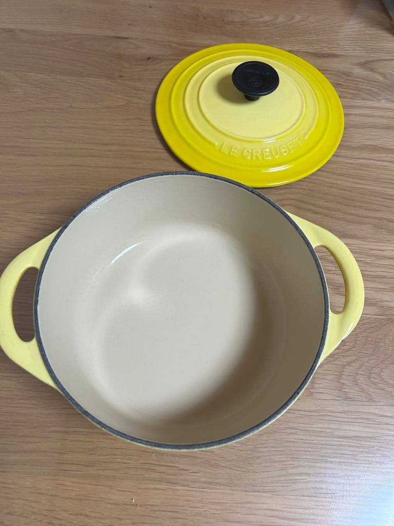 Chieko様 LE CREUSET ル・クルーゼ　18センチ　両手鍋　イエロー