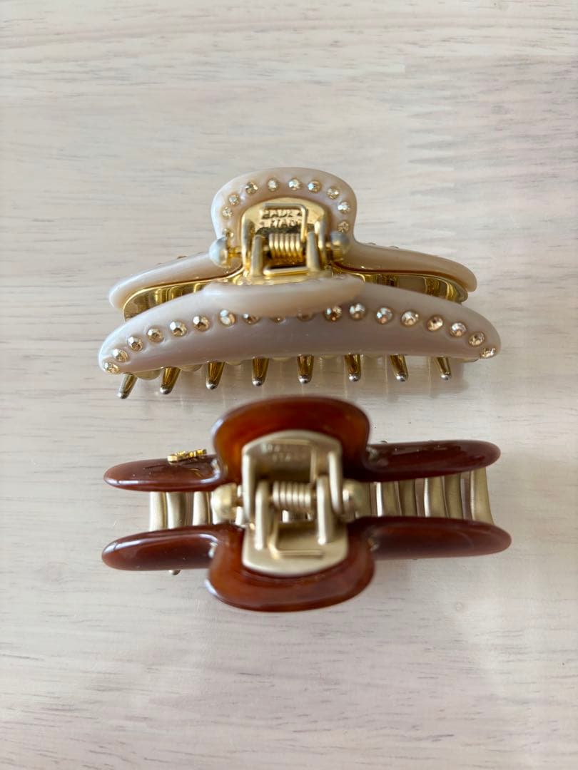 【acca】ティアラクイーン　ニューコラーナ　アッカ　ヘアクリップ