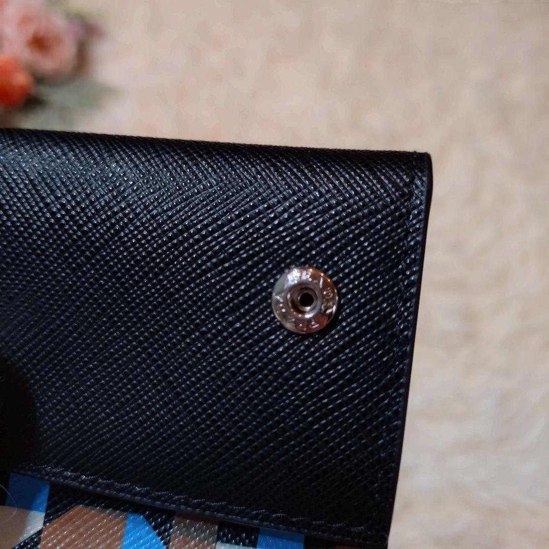 新品✨️　NFCタグ　プラダ　キーケース　4連　サフィアーノレザー　3角ロゴ