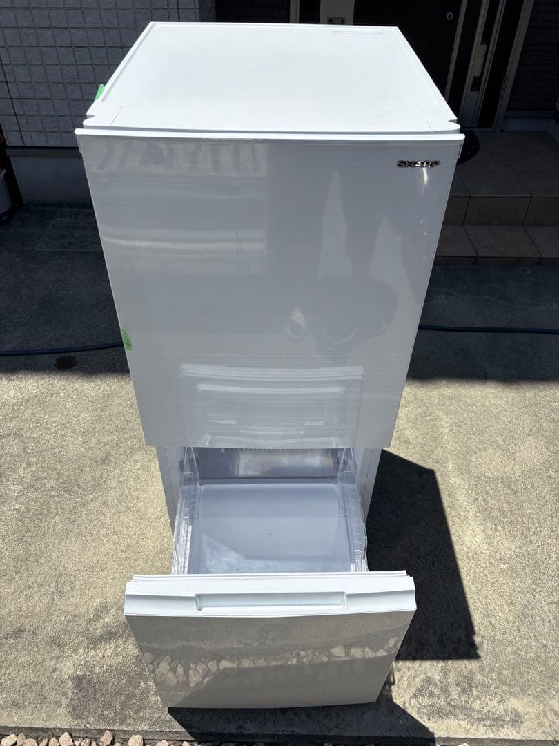 SHARP 冷蔵庫 SJ-D15G-W 152L 2021年製　無料配達可　美品