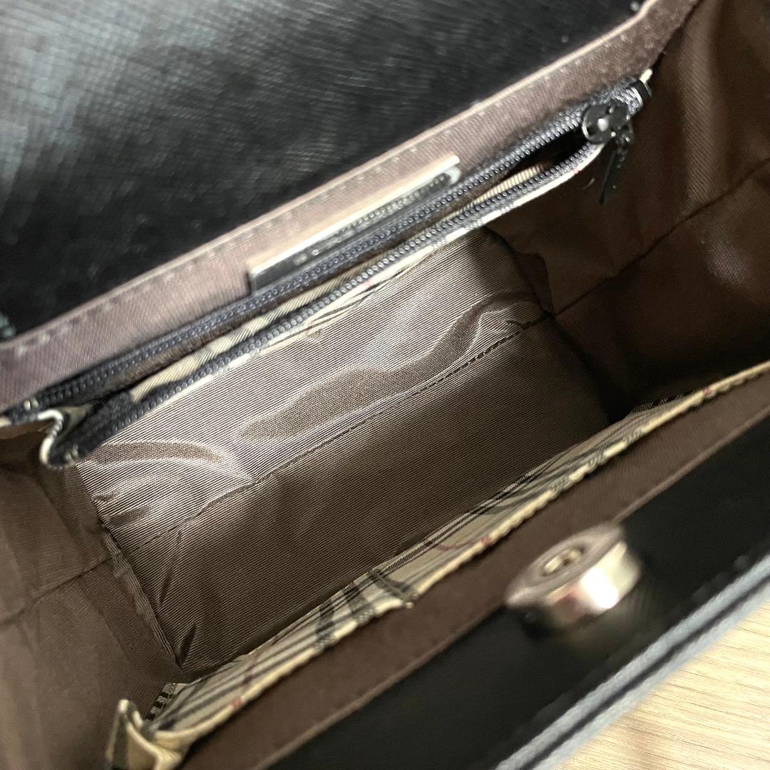 未使用/バーバリー　ハンドバッグ　トート　ミニ　ノバチェック　ブラック　レザー