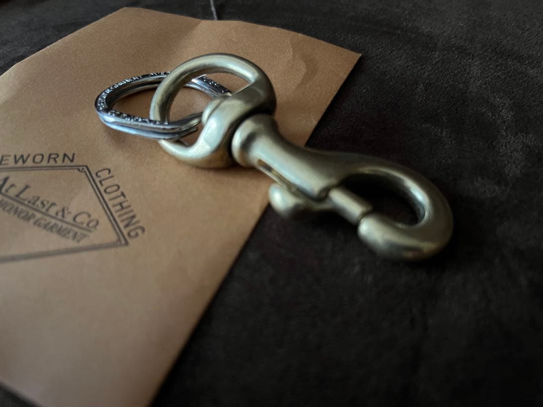 A Last & Co. フック型キーホルダー