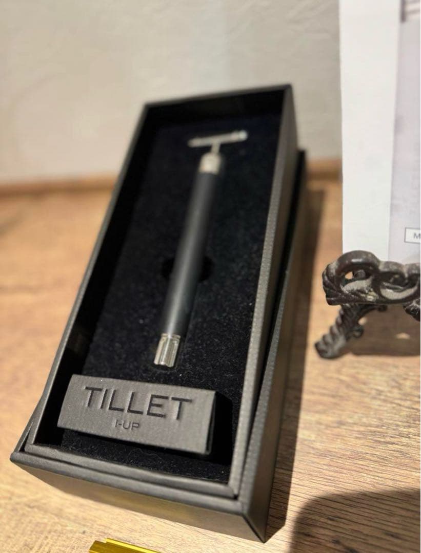 元値30,800円 新品・未使用　ティレットアイアップ ブラック目元美顔器