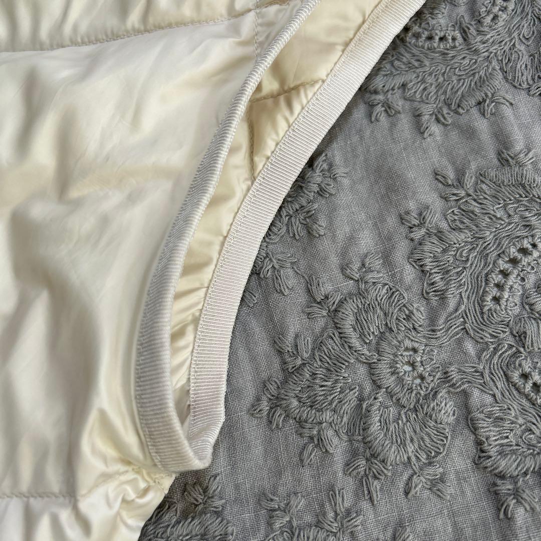 【みかりん】美品WEEKEND MaxMara フード付きダウンベスト