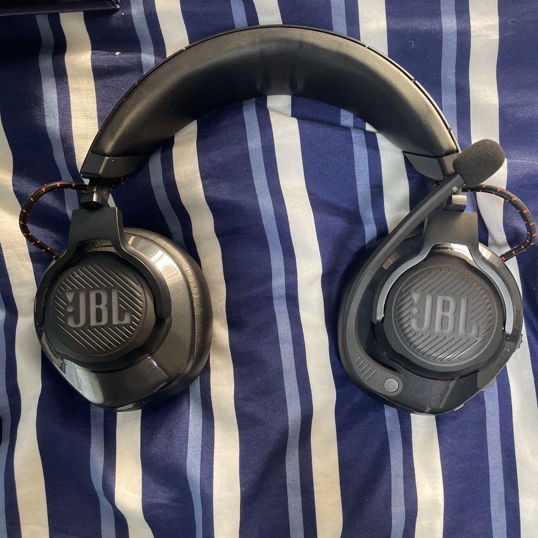 JBL QUANTUM 600 ゲーミングワイヤレスヘッドホン