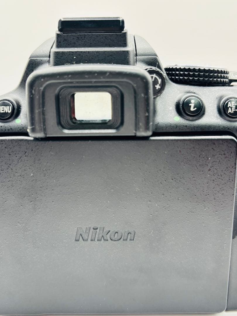 Nikon D5300 ボディ デジタル一眼レフカメラ SC:9900