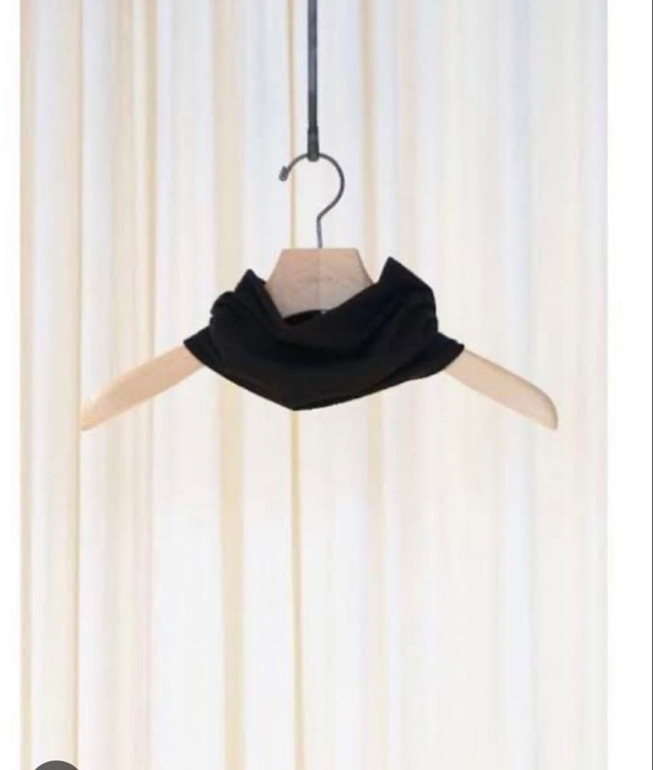 紙タグ付きほぼ新品 COMOLI ウール天竺 ネックウォーマー