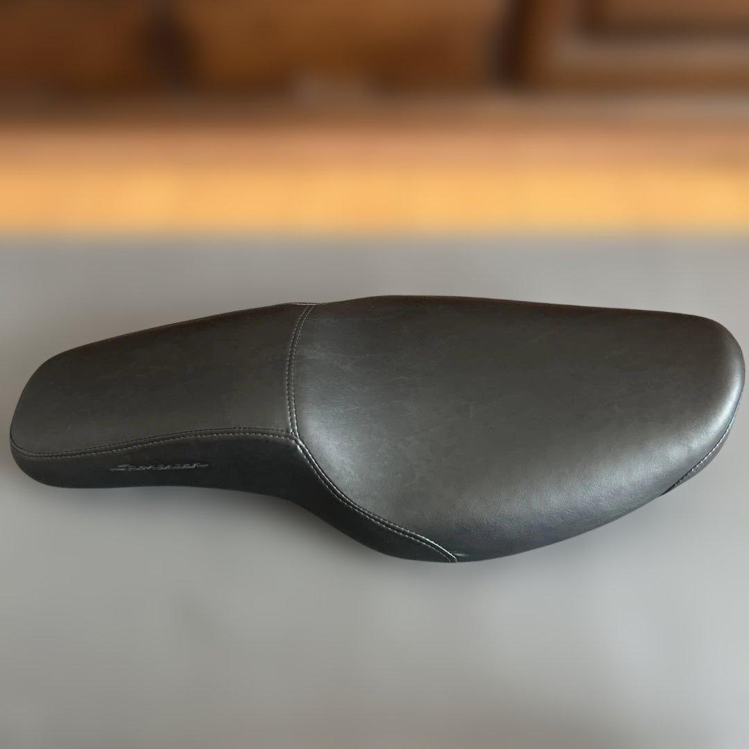 ハーレースポーツスター純正シート