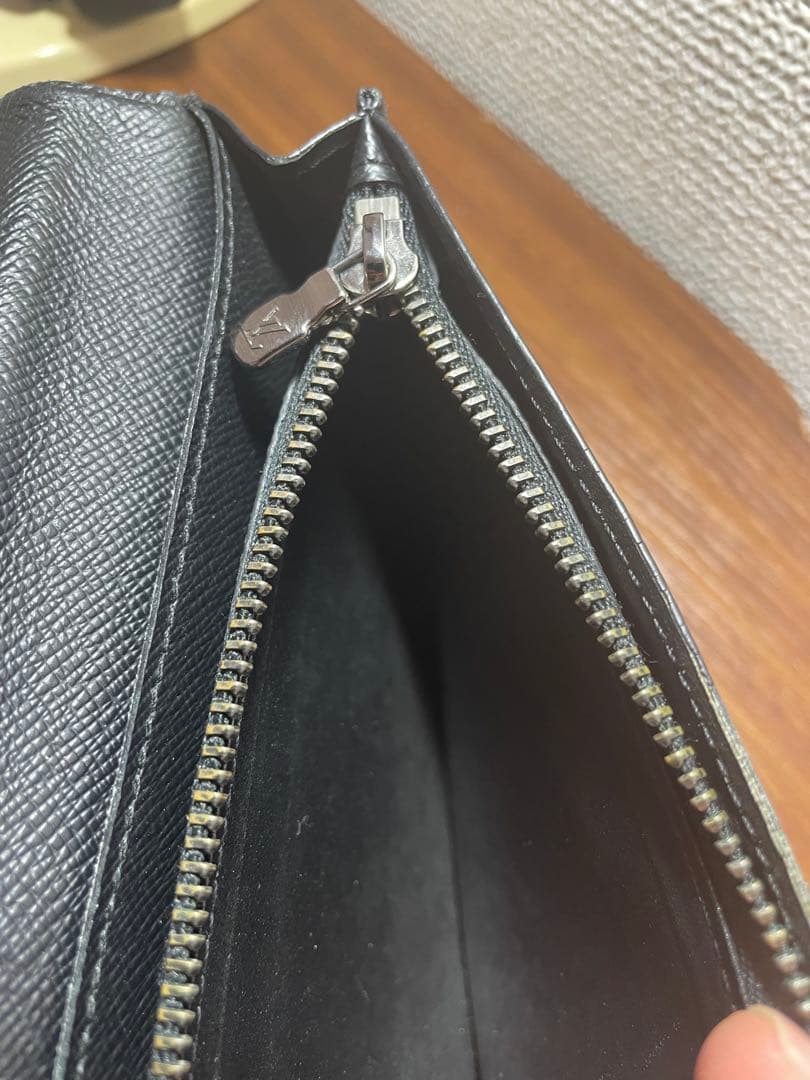 LOUIS VUITTON ポルトフォイユ・ブラザ モノグラム エクリプス長財布