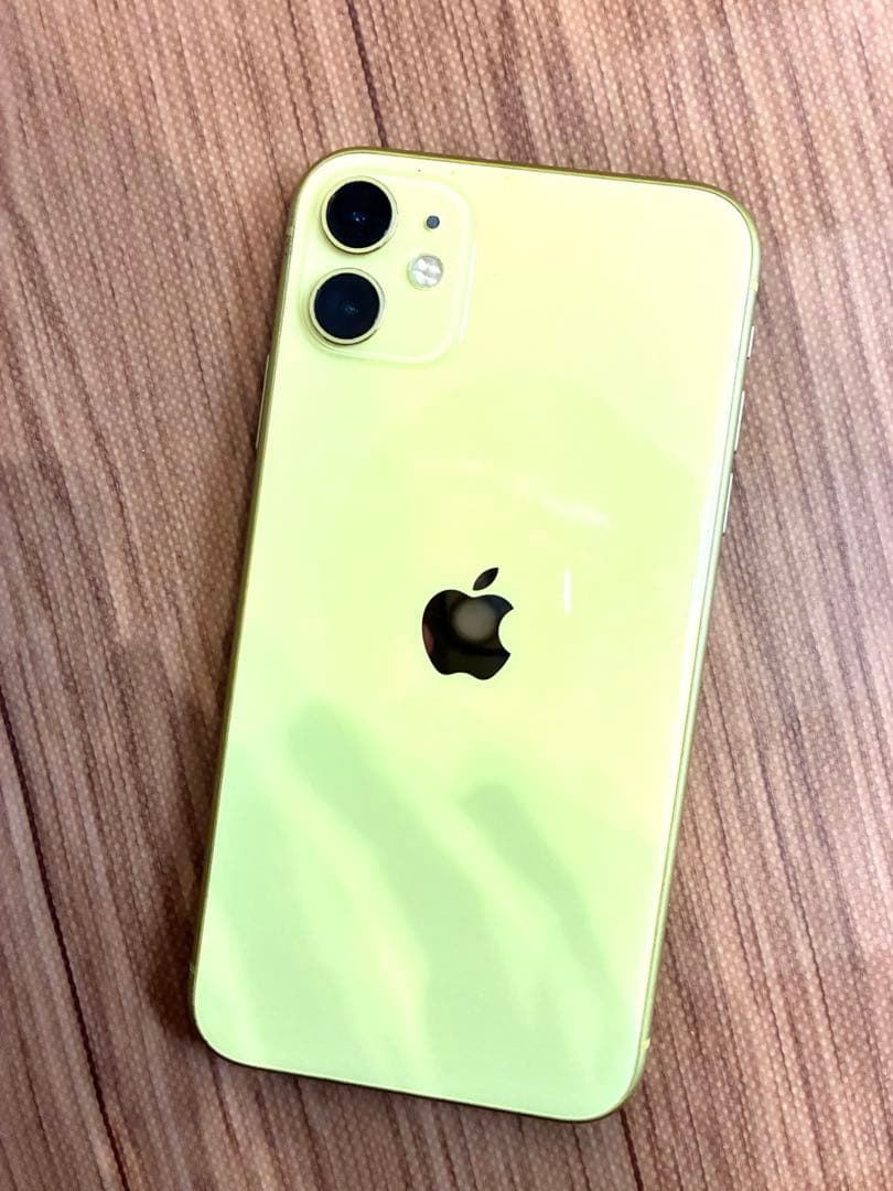 iPhone11 本体　液晶バグあり　ジャンク　128GB イエロー　動作良好