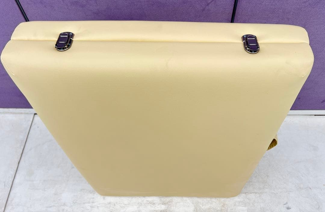 ベンチ付き折りたたみベッドほぼ未使用品