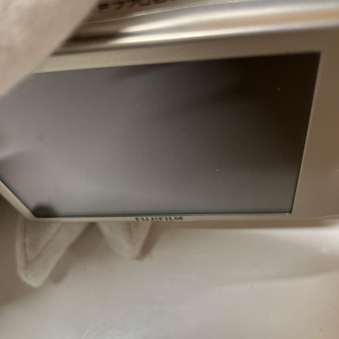 E41 【ジャンク】 FUJIFILM FinePix F770EXR デジカメ