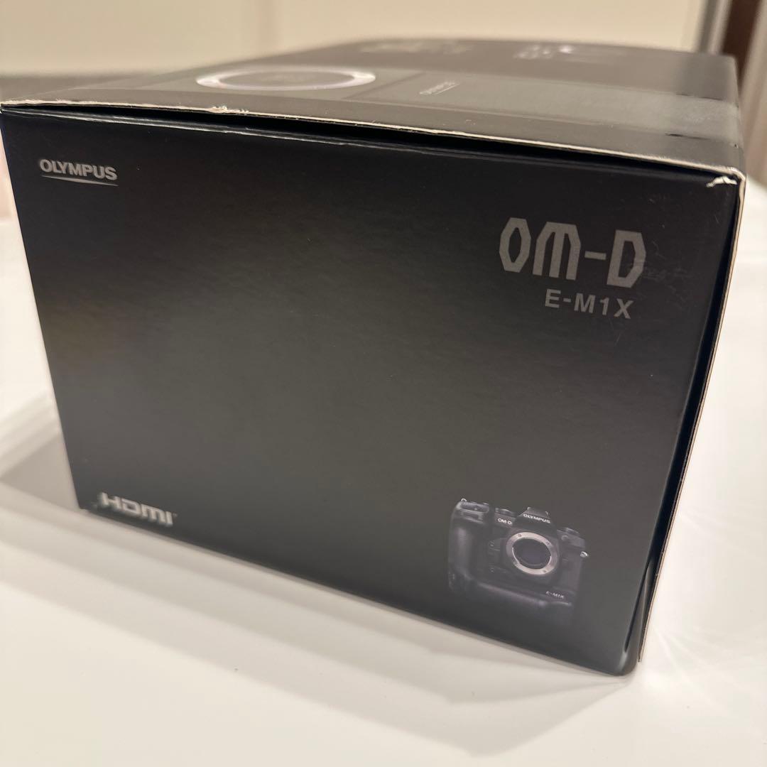 展示品！美品！OLYMPUS OM-D E-M1X デジタル一眼レフカメラ