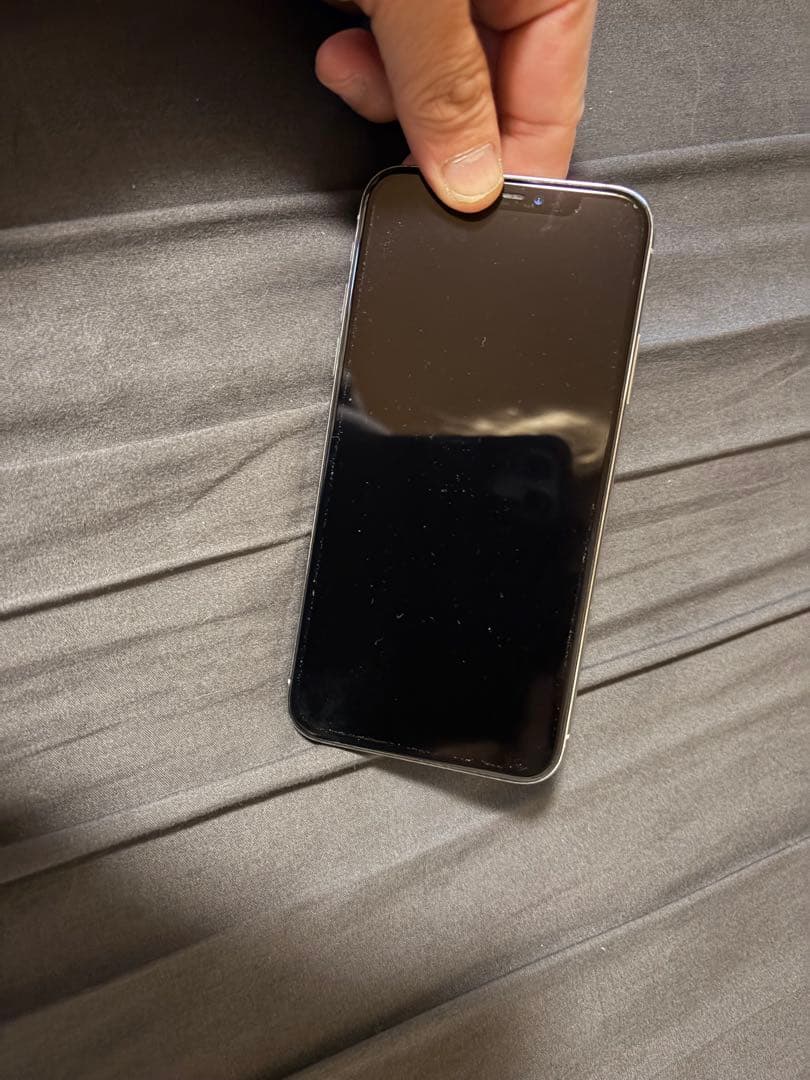 Apple iPhone X ホワイト 5.8インチ