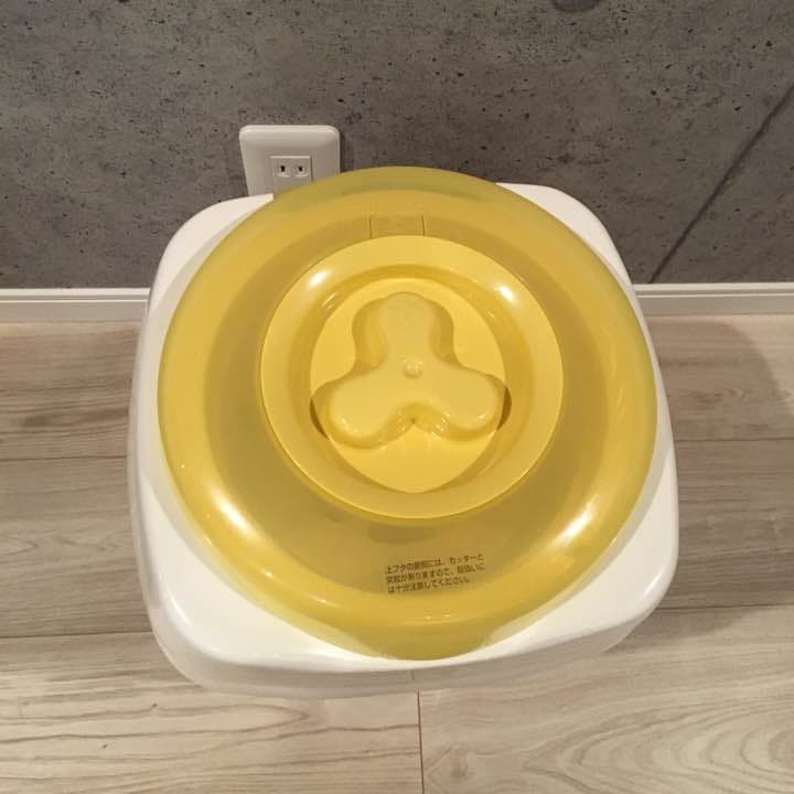 マミーさん専用   Combi 未使用品 においクルルンポイ本体とフィルム