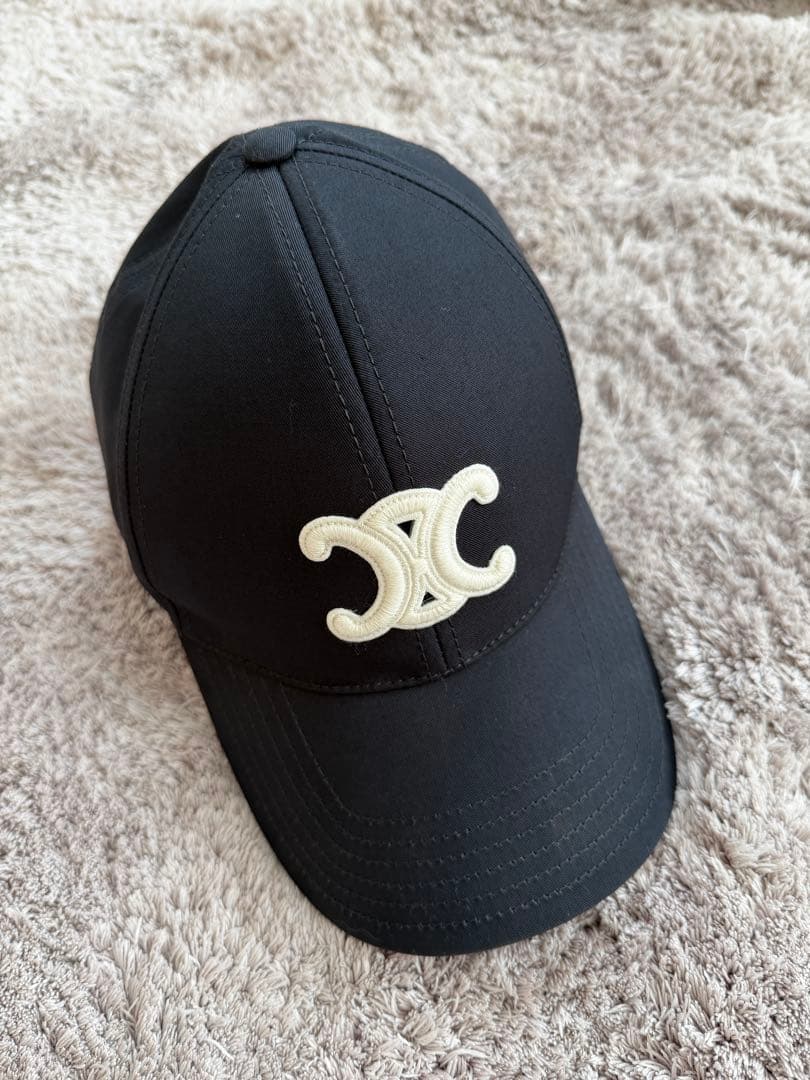 ［美品］セリーヌ　トリオンフ　キャップ　Mサイズ