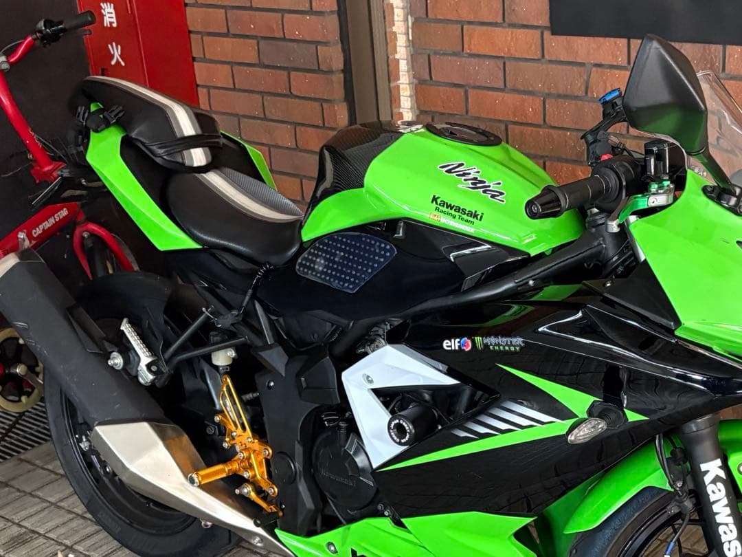 ニンジャ250sl 純正カスタムシート