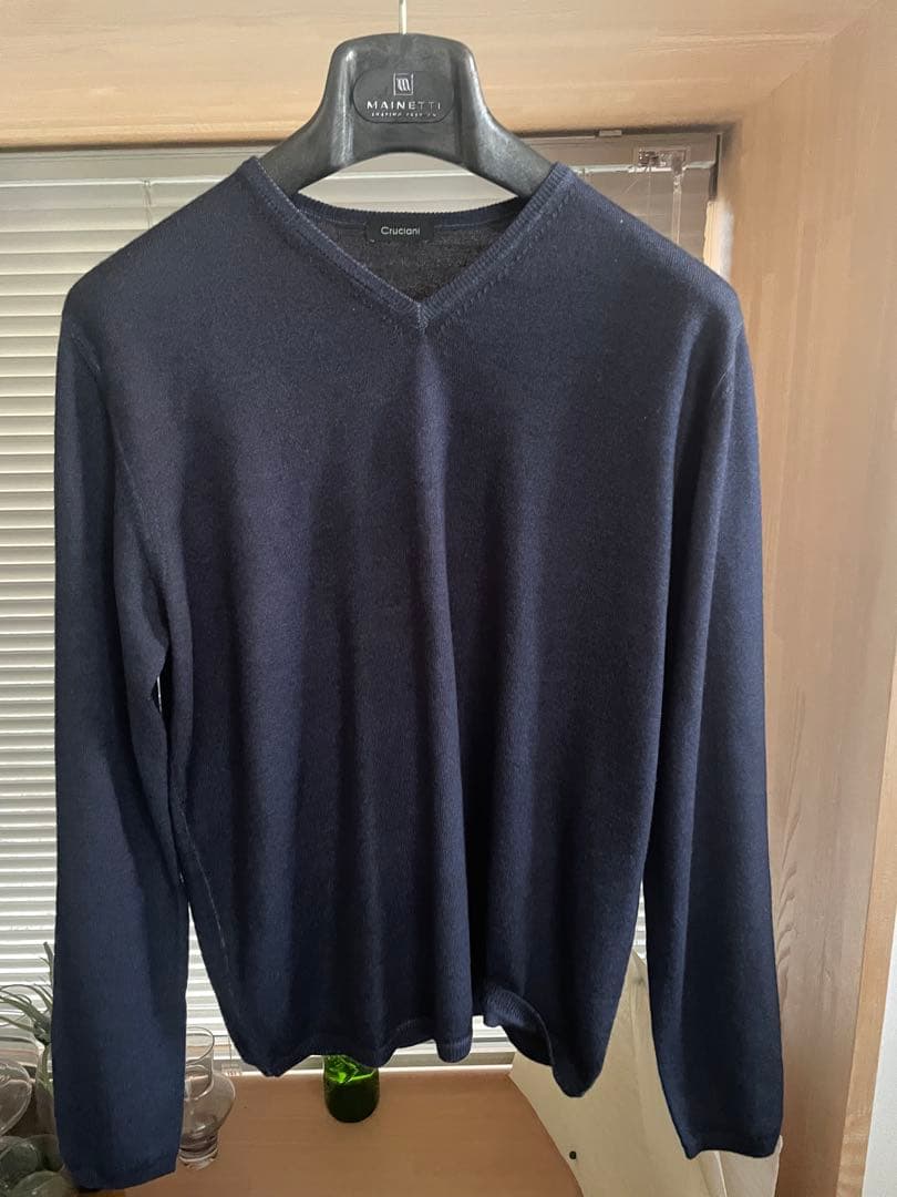 【美品】クルチアーニ　Vネックニット46