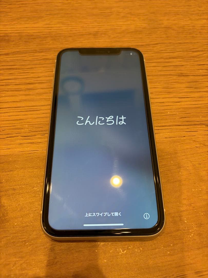 Apple iPhone XR ホワイト 本体　64G