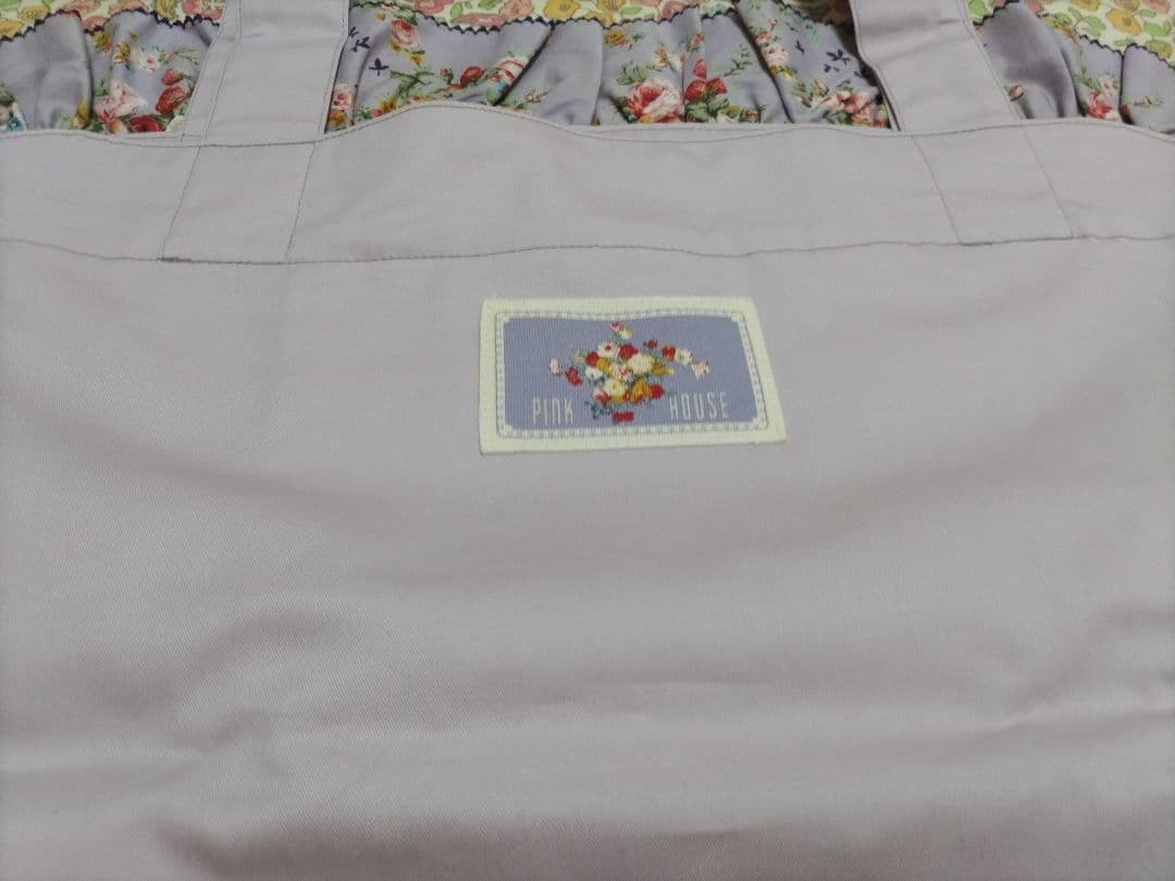 の*ん様 ピンクハウス　クレストフラワー刺繍ブラウス、壁紙模様スカート&バッグ、