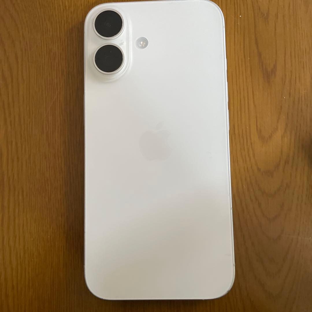 Apple iPhone 16 ホワイト 本体 バッテリー容量100％ 箱あり
