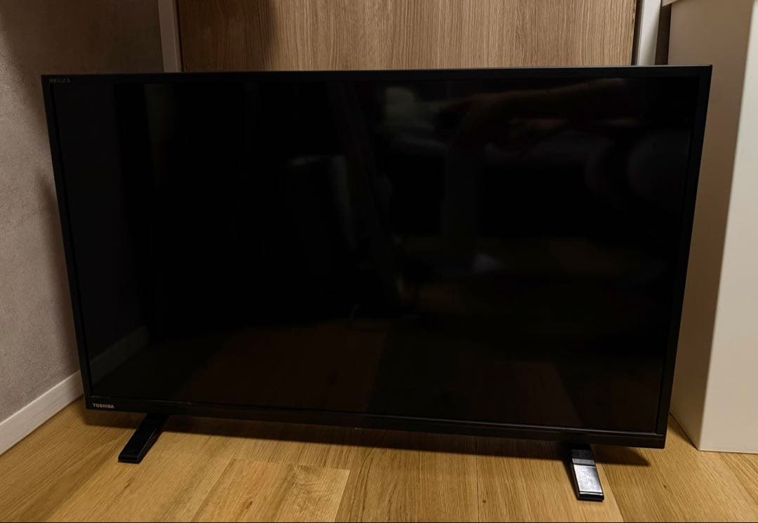 【匿名配送】TOSHIBA 32型 液晶テレビ 2020年製　REGZA