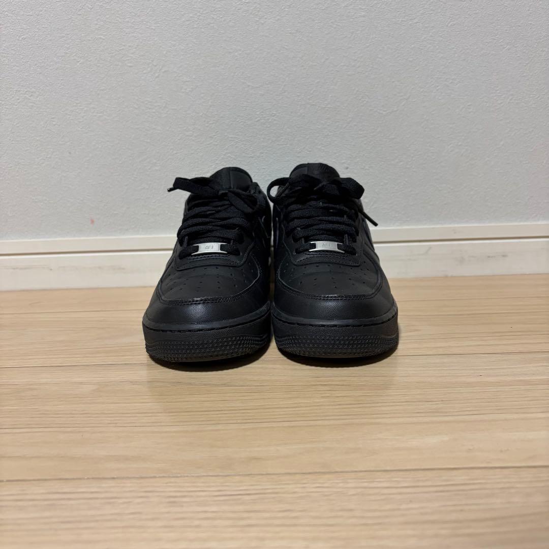 【極美品】 NIKE エアフォース1 07 ブラック 26.5㎝