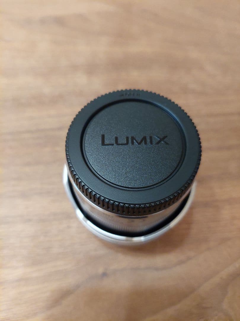 ズームレンズ　LUMIX G 35-100 F4.0-5.6