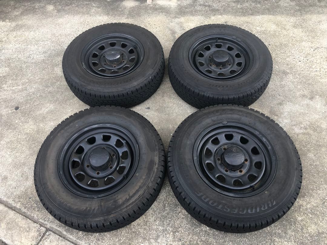 スタッドレスタイヤ 15インチ デイトナ DAYTONA ハイエース VL1