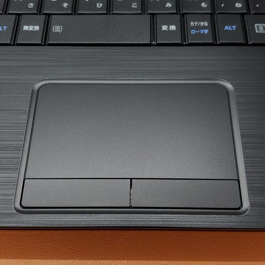 【商品番号1957】dynabook　15.6型ノートパソコン　2022年製