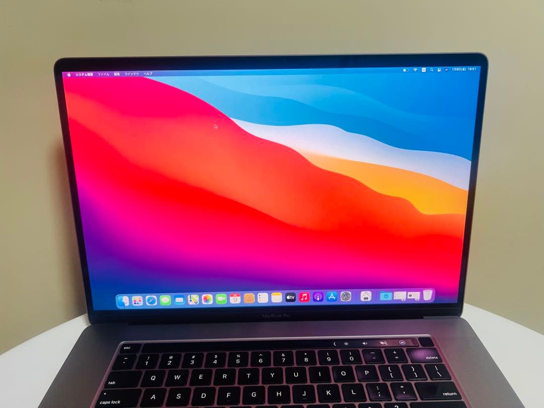 Macbook Pro 2019 16インチ i7/16GB/512GB