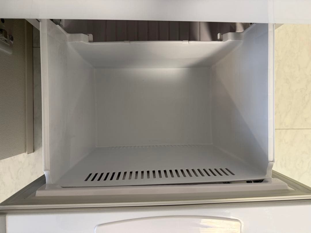 直接取引き限定 ★☆ 日立ノンフロン冷凍冷蔵庫 302L R-S30ZMV