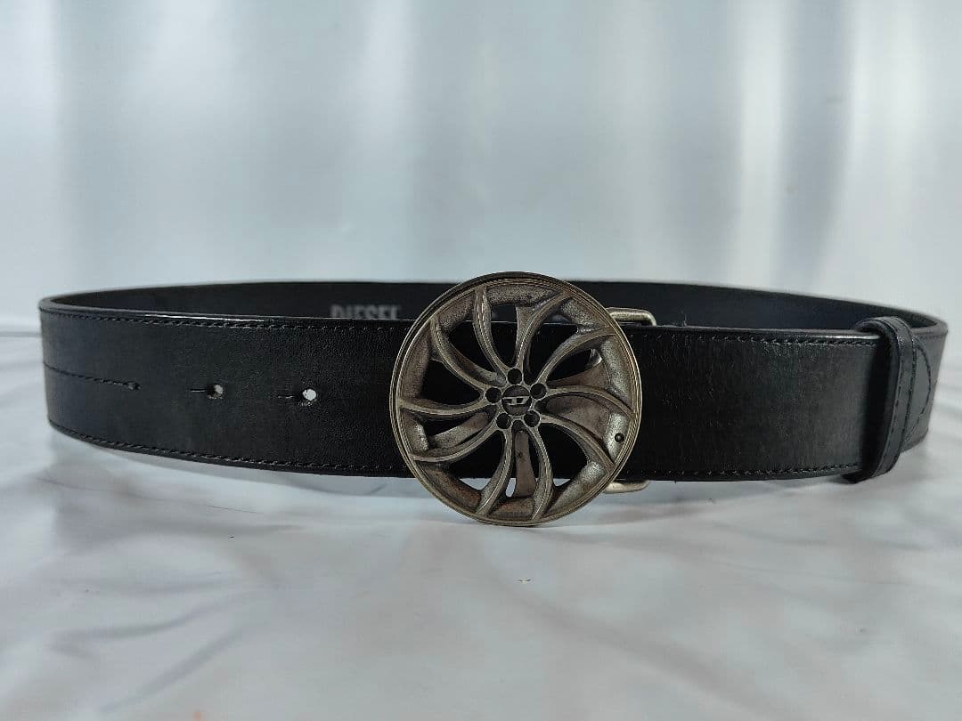 【極美品】DIESEL ディーゼル 艶黒本革　高級イタリアンレザーベルト　正規品