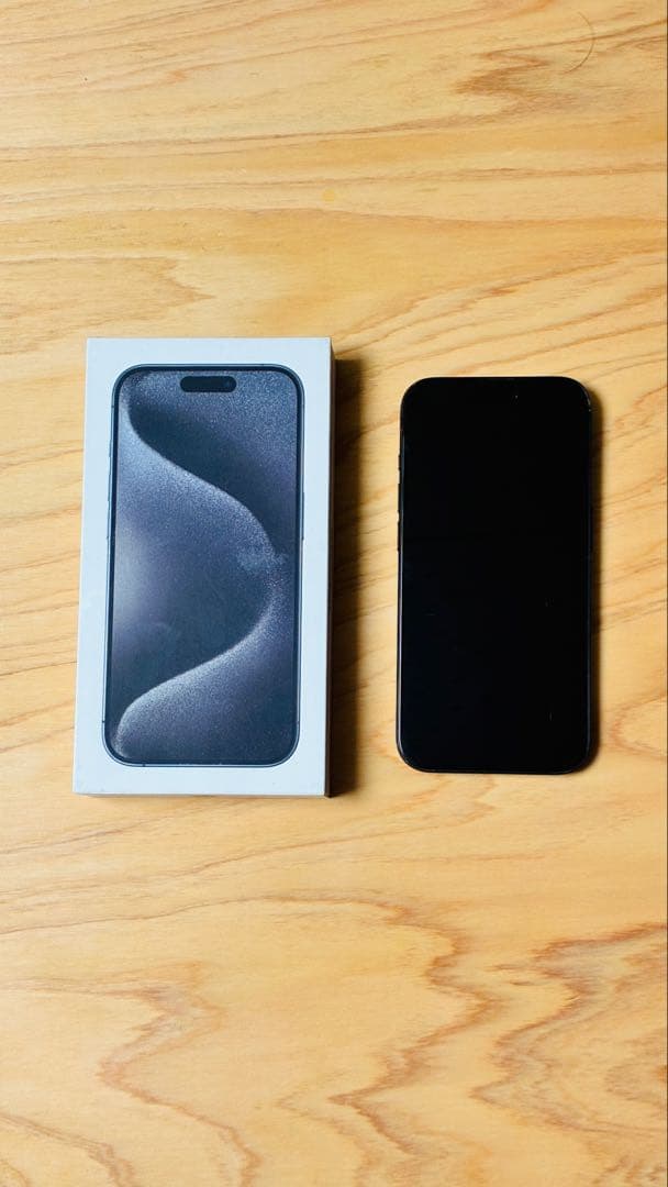 Apple iPhone 15 PRO ブラックチタニウム　256GB ジャンク