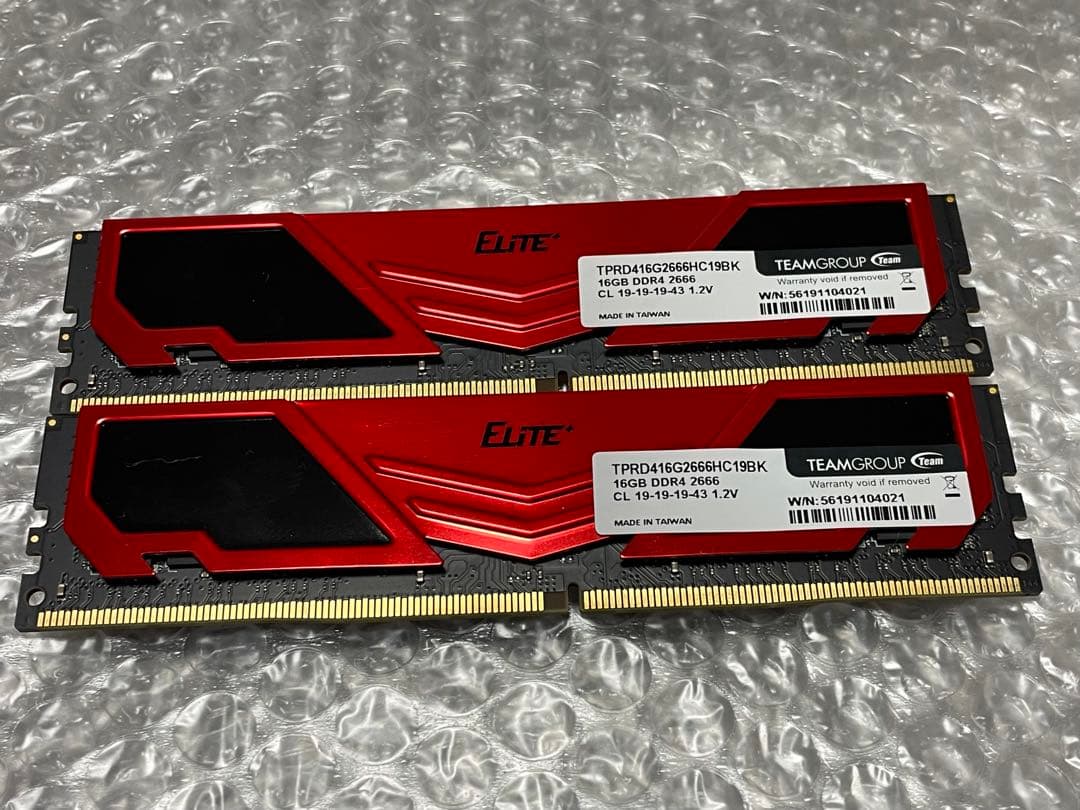 デスクトップ用メモリー　DDR4 2666V 16GB
