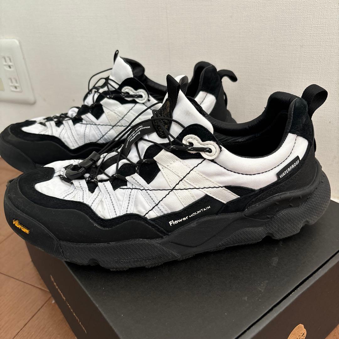 靴 Flower Mountain IWANO2 white/black 26.5