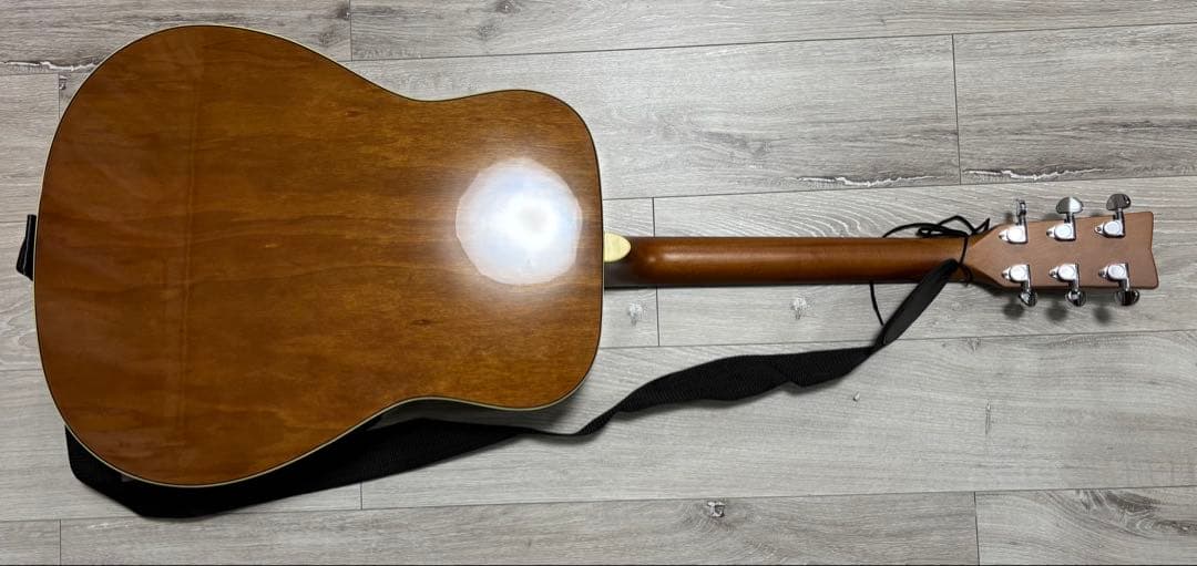 シ*カ様 サイン入りアコースティックギター YAMAHA F-620