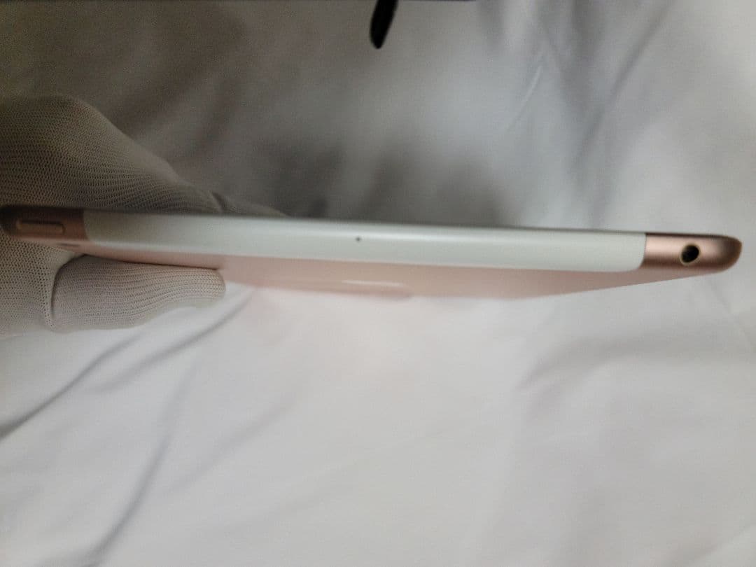 AppleアップルiPad　(第６世代)32GB