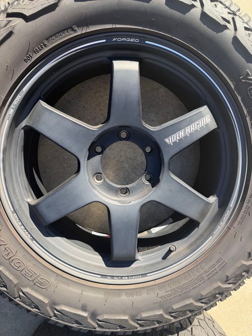 【レイズ】『ボルクレーシング　TE37ウルトラ』２０インチ　ランクル300で使用