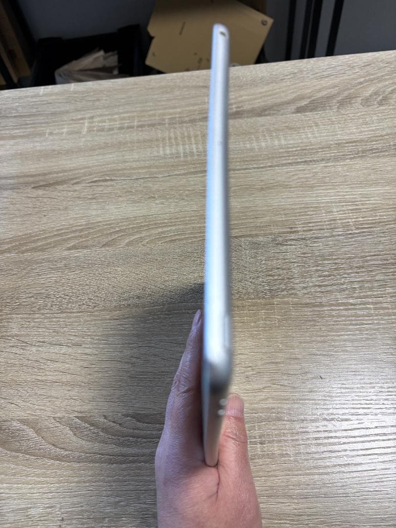 Apple iPad 第８世代 Wi-Fi 32GB バッテリー93.5％