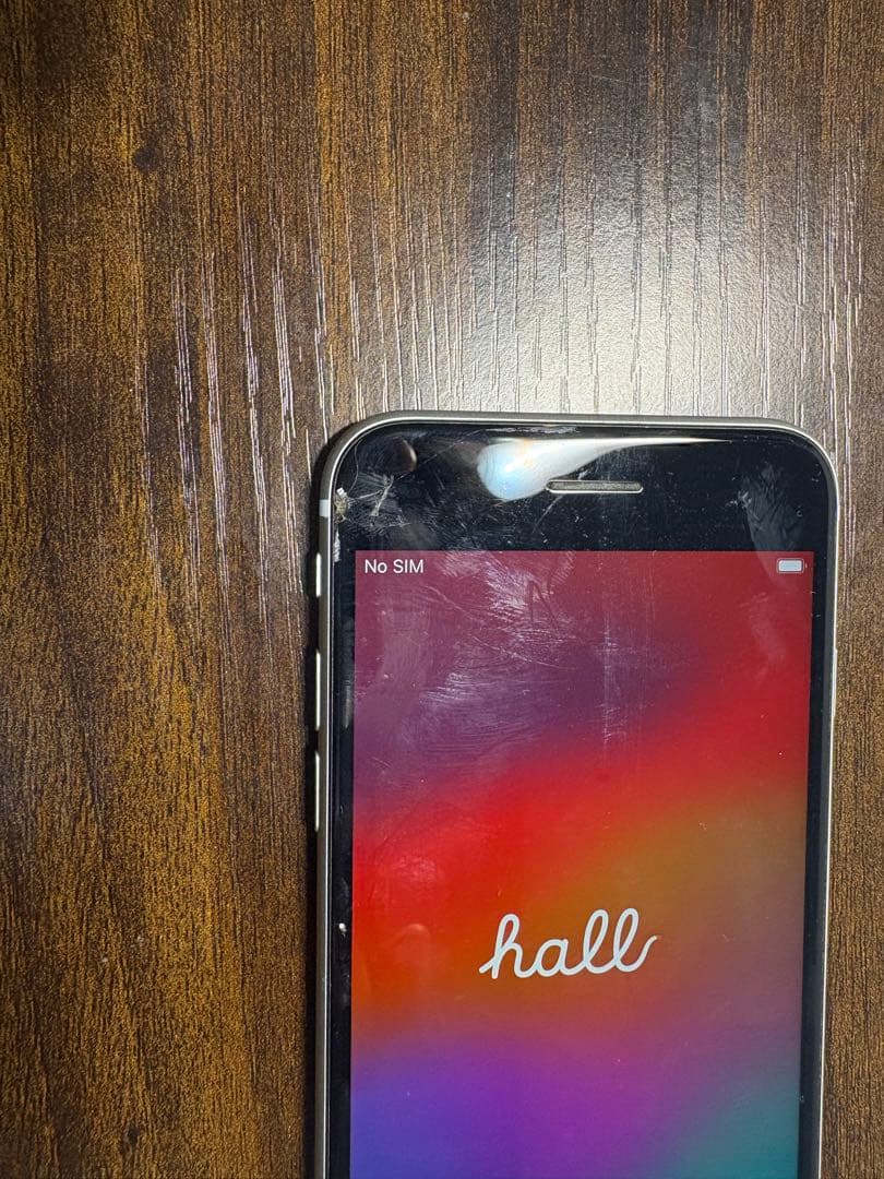 Apple iPhone SE第二世代　64G バイト