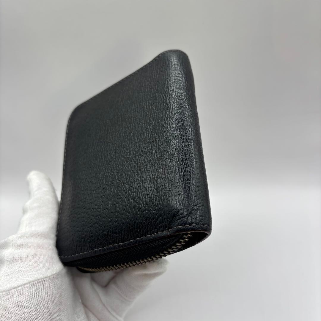 vivienne westwood 二つ折り財布　ラウンドジップ　ブラック　財布