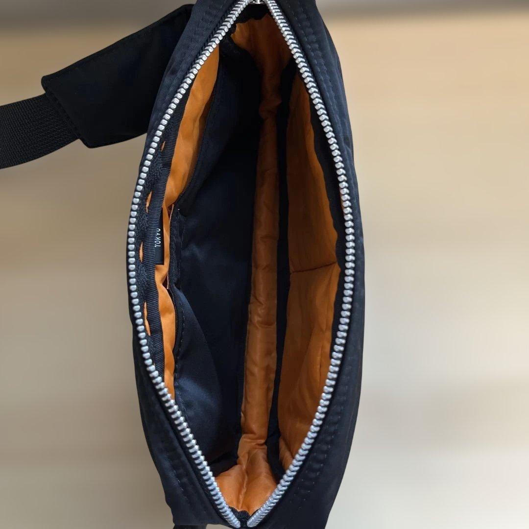 【PORTER】ポーター　タンカー　ボディバッグ　　　ブラック 巾着袋付き