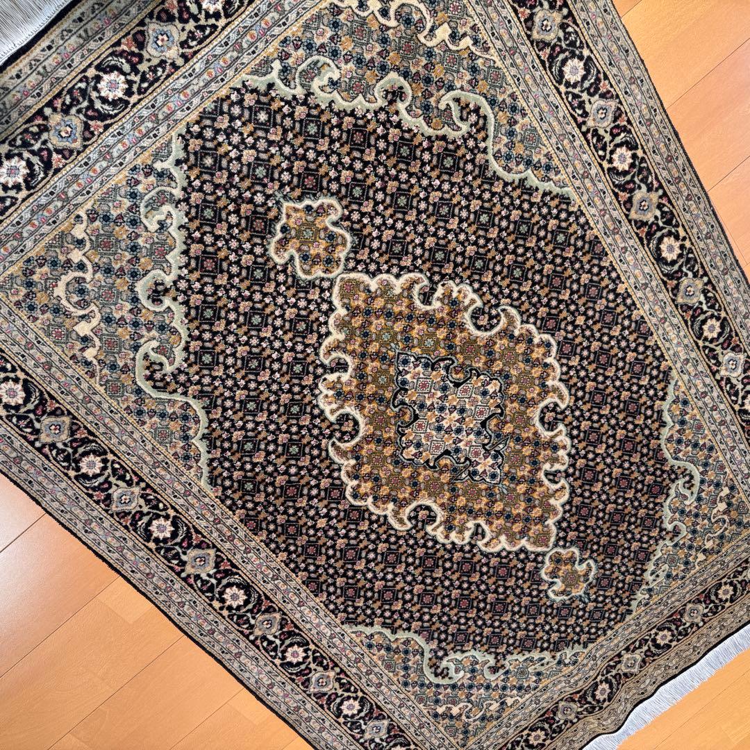ペルシャ絨毯 アンティーク・タブリーズ製 105×150cm