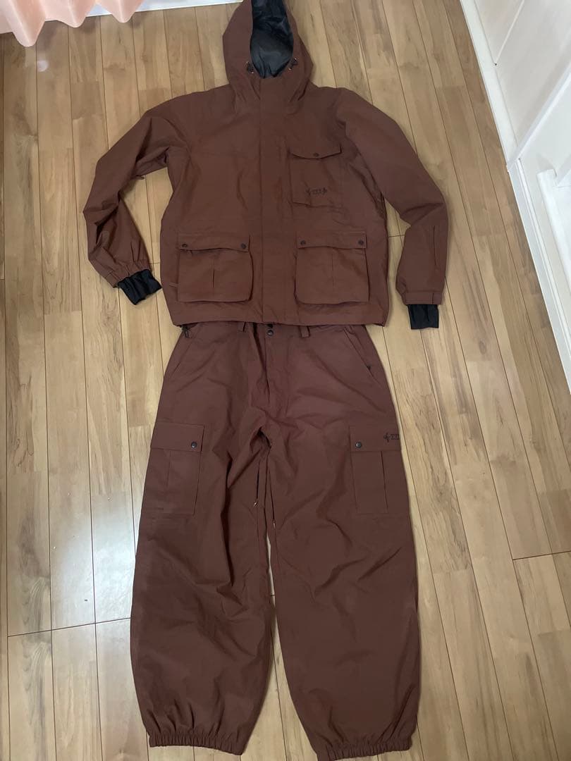 NOMADIK 777 上下セット